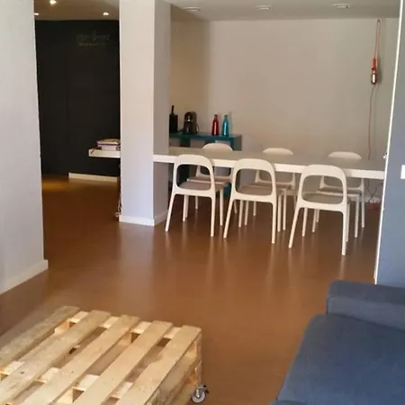 Ese&uve Apartment